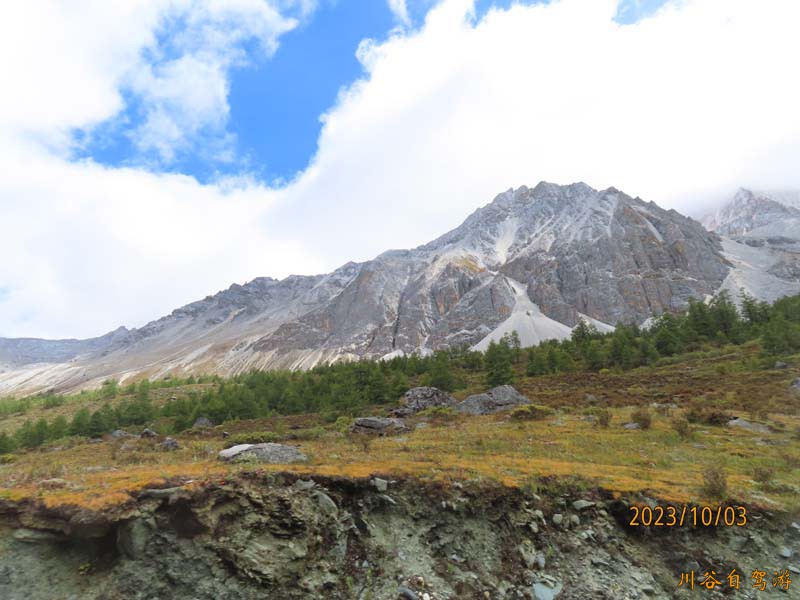 夏诺多吉雪山01.jpg