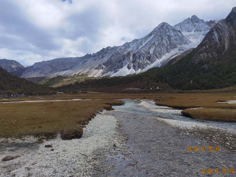 央迈勇雪山01.jpg