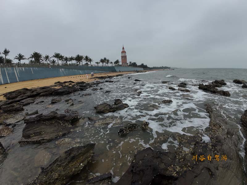 11海口海边沙滩.JPG
