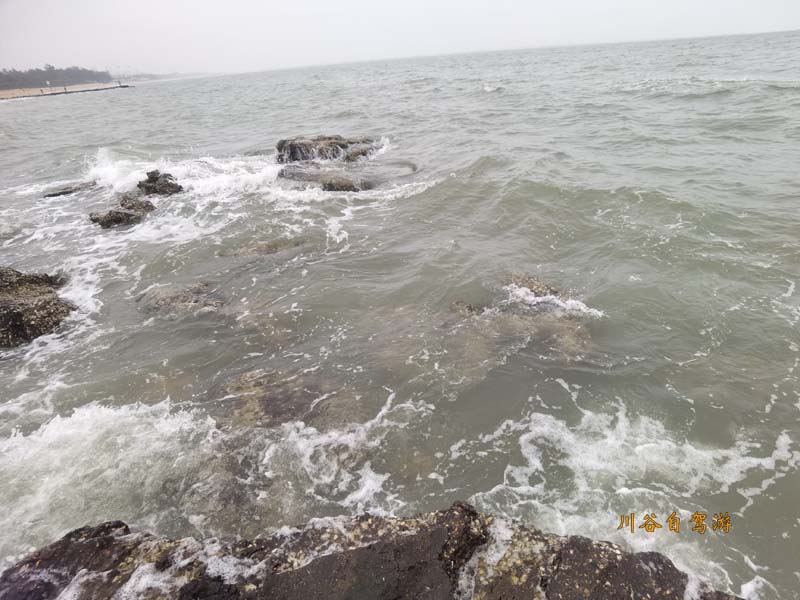 51海口海边沙滩.jpg