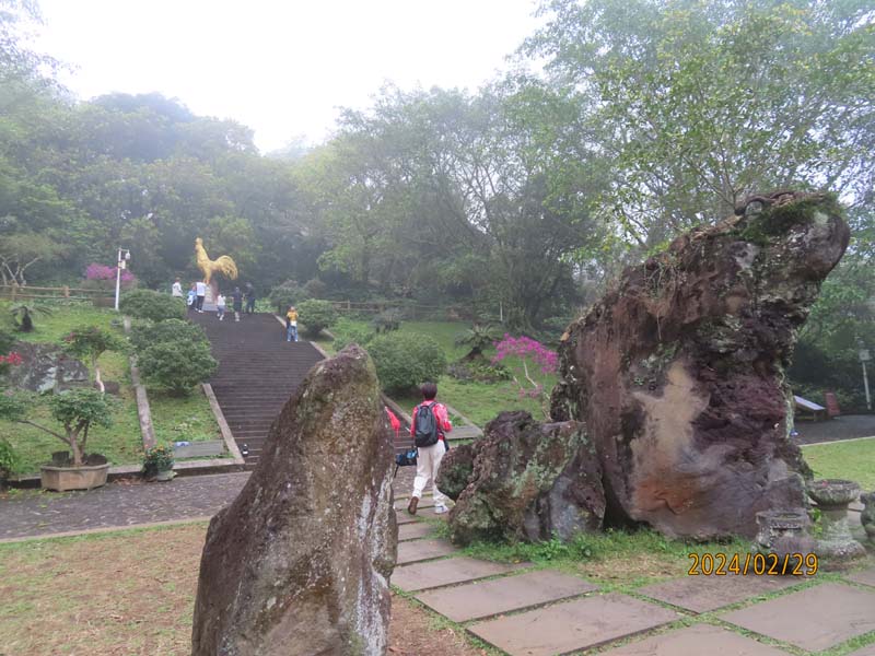 05-2火山口公园.JPG