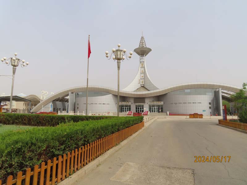 06策克口岸.JPG
