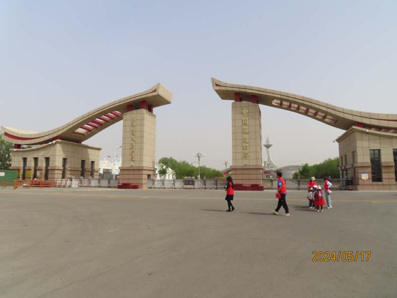 01策克口岸.JPG