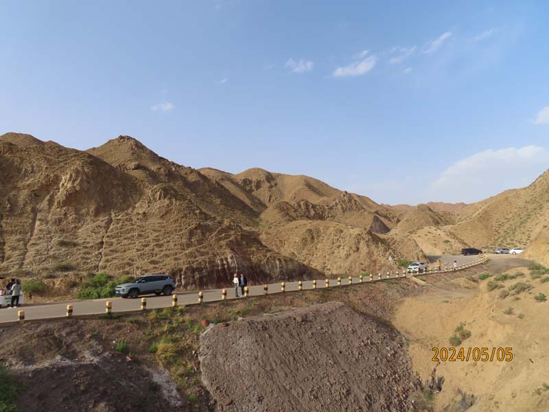 06宁夏中卫66号公路.JPG