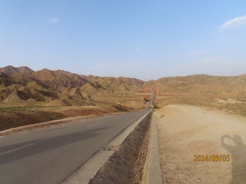 10宁夏中卫66号公路.JPG