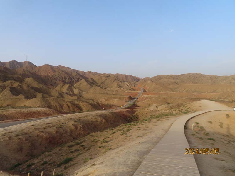 16宁夏中卫66号公路.JPG