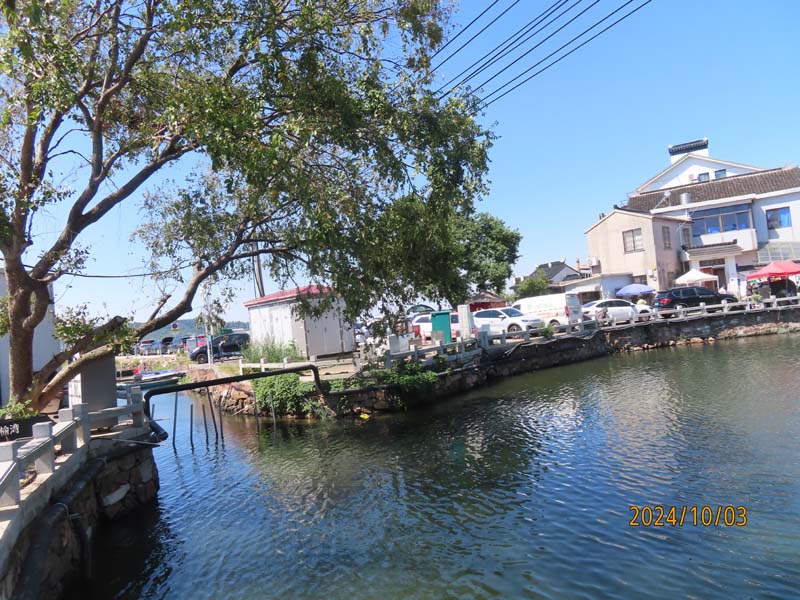 08太湖西山岛阴山村.JPG