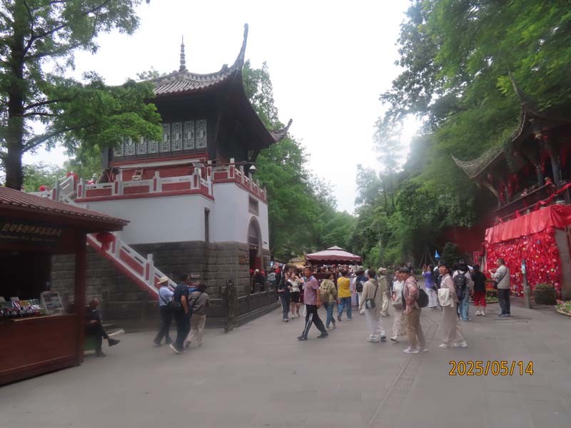 06都江堰景区.JPG