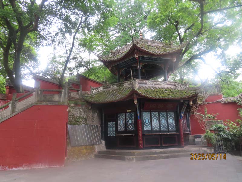 26都江堰景区.JPG