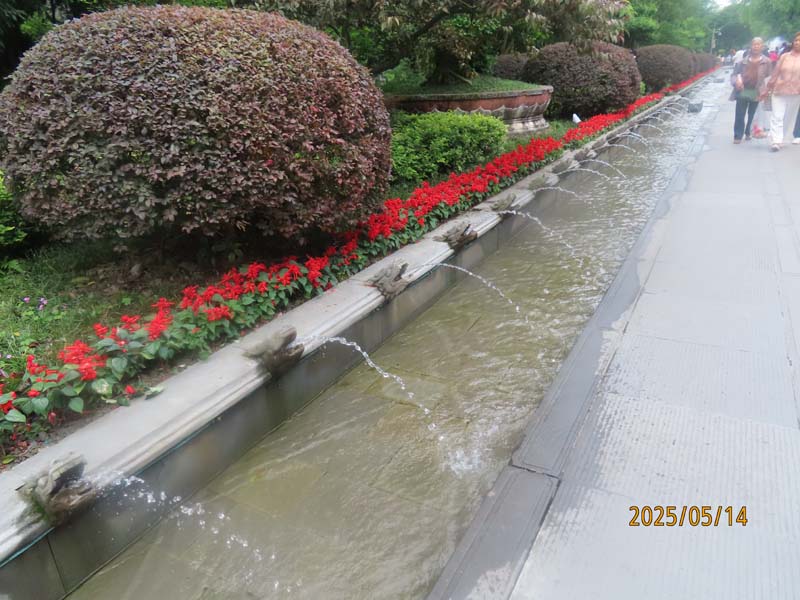 27都江堰景区.JPG